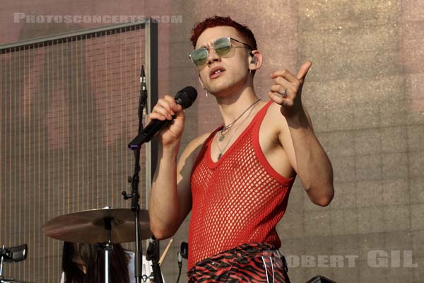 YEARS AND YEARS - 2018-07-22 - PARIS - Hippodrome de Longchamp - Alternative Stage - 